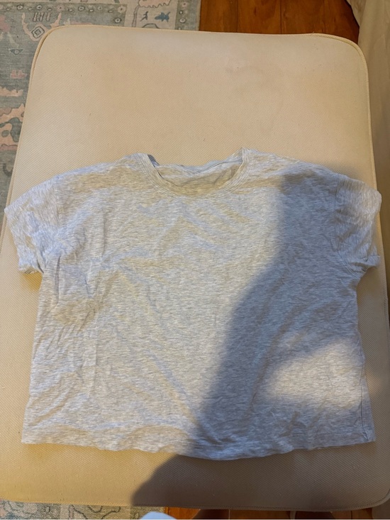 lululemon athletica Tops - Lululemon cropped gray tshirt